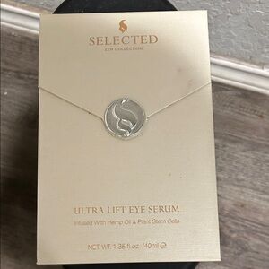 Selected Zen Collection Ultra Lift Eye Serum - Cream